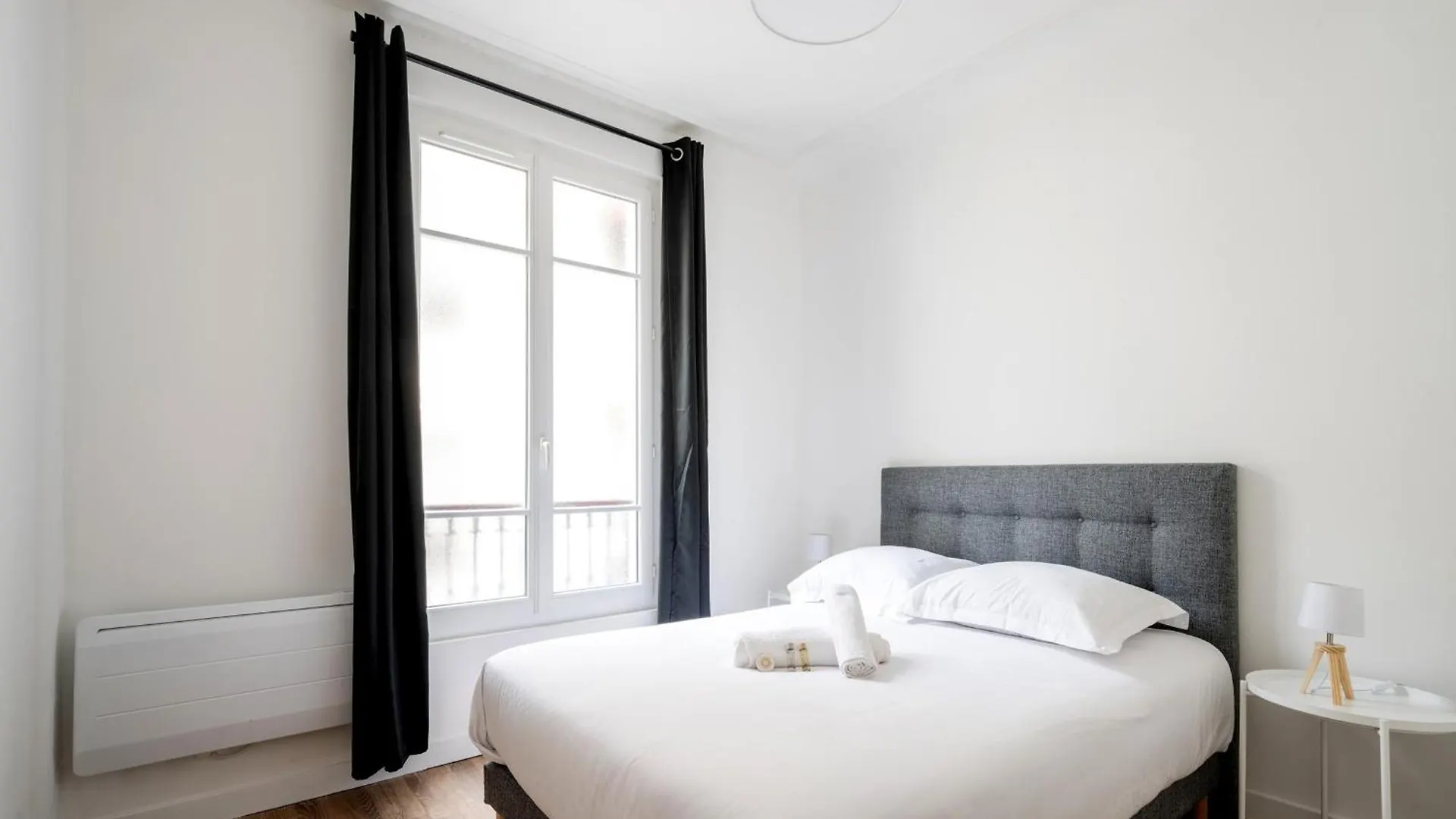 Appartement Paris Blanche - Welkeys 0*,