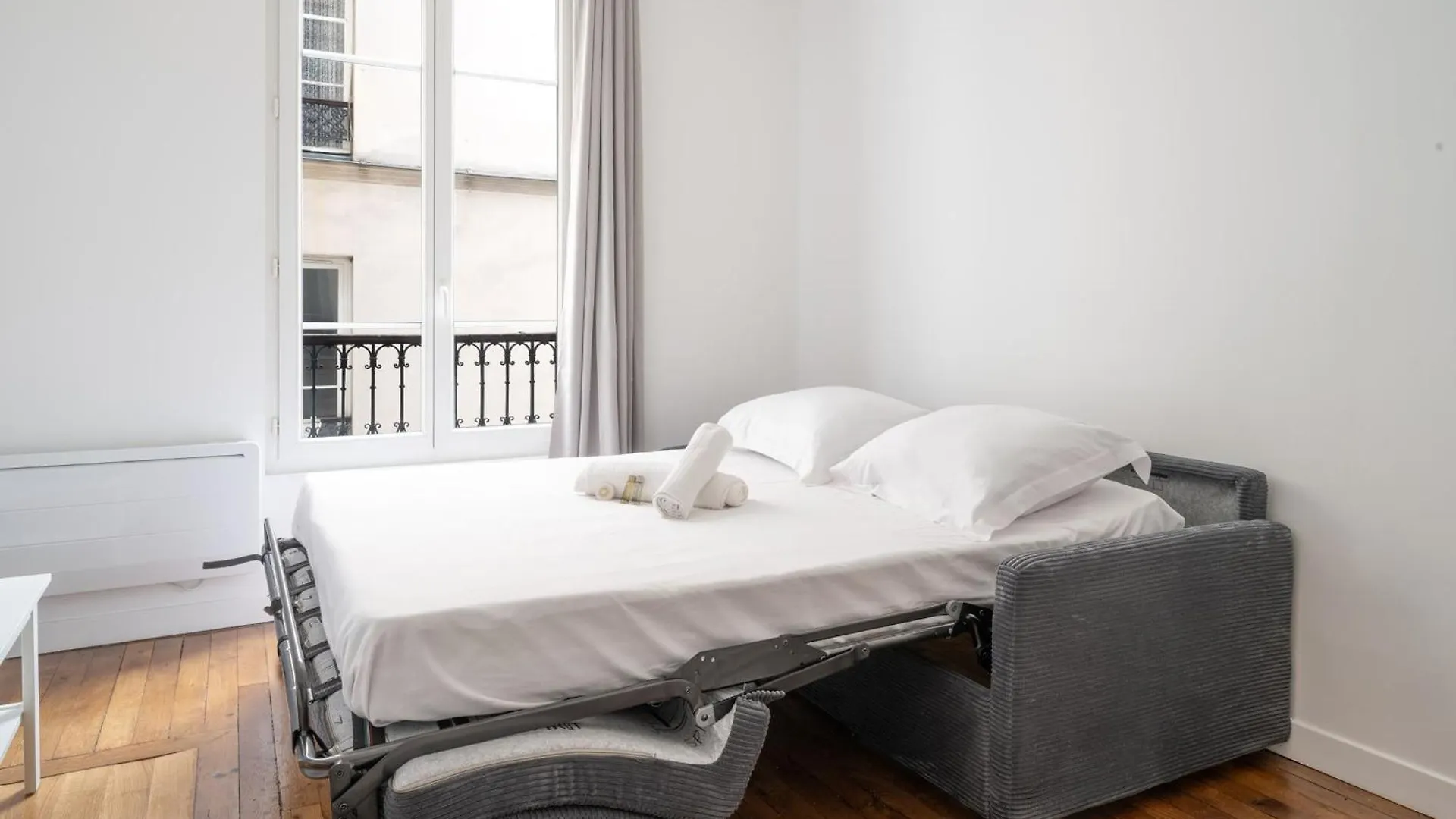 Appartement Paris Blanche - Welkeys France